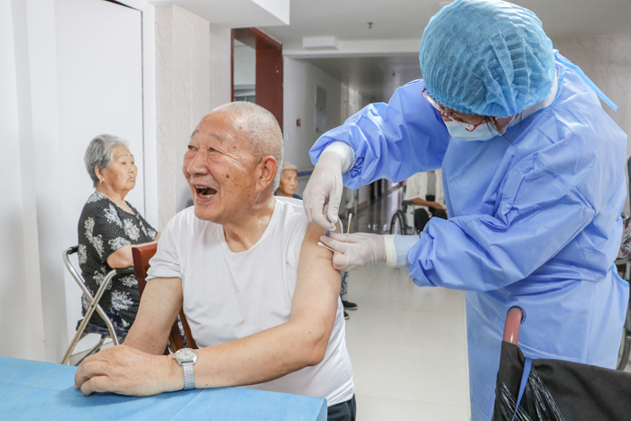 入住养老院更有利于满足老人的陪伴需求